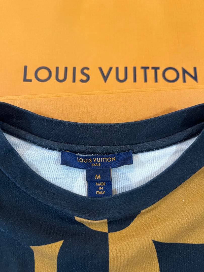 Louis Vuitton 半袖Tシャツ ブラック/ゴールド