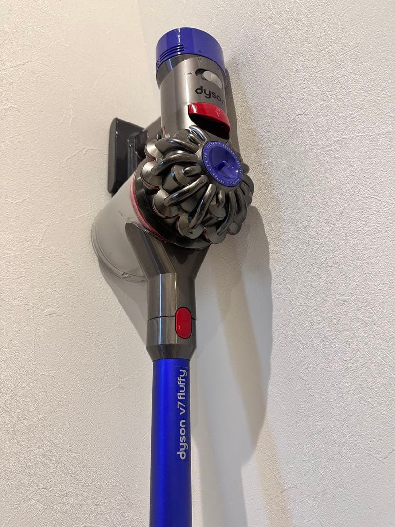 Dyson V7 Fluffy、スタンド付