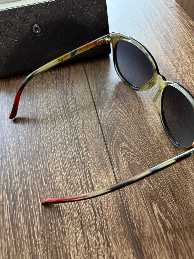 最終セール★GUCCI キャットアイ サングラス ケース付き