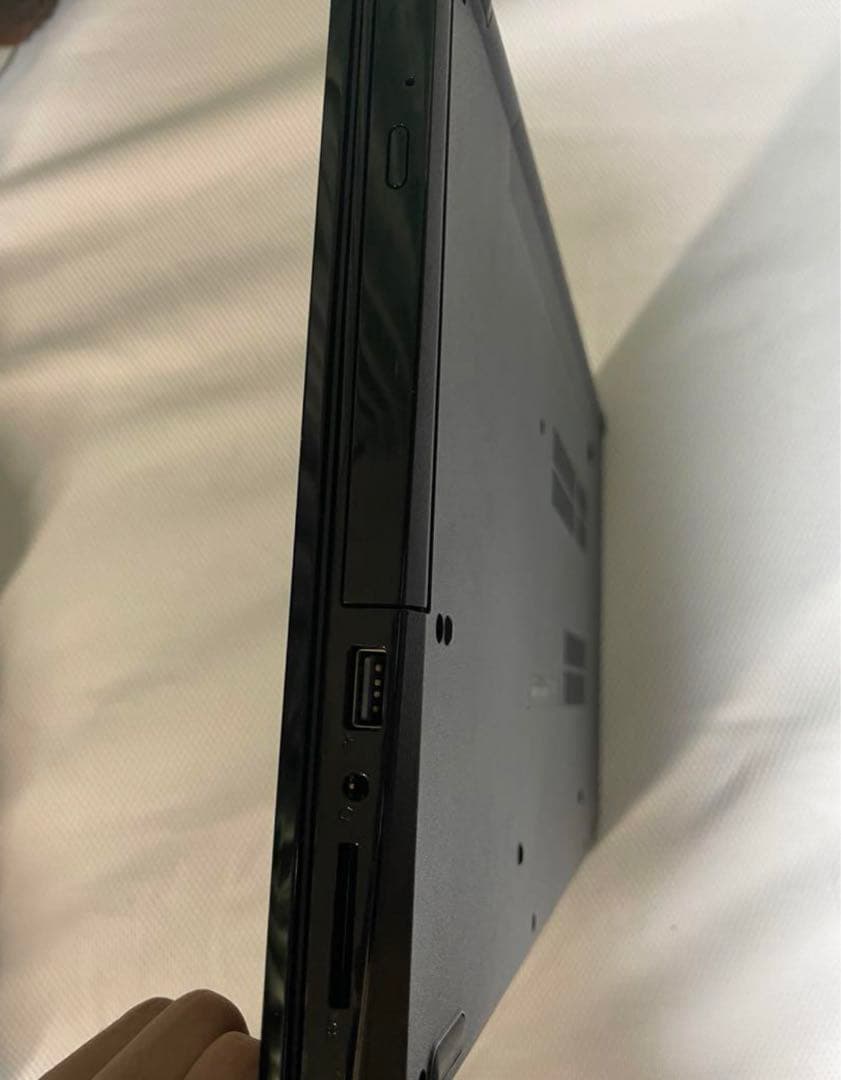 DELL ノートパソコン　PC 未使用に近い