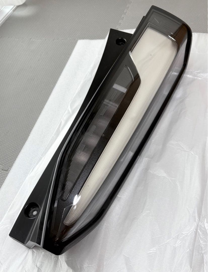 ホンダ N-BOX カスタム JF5/JF6 テールランプ 左 純正品