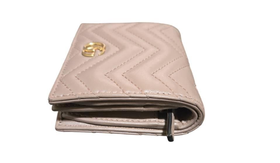 GUCCI Marmont quilting　マーモント　二つ折り財布