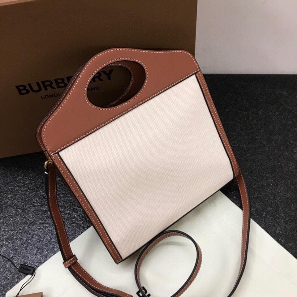 美品BURBERRYレザー　キャンバス　2wayショルダーバッグ　レディース~~