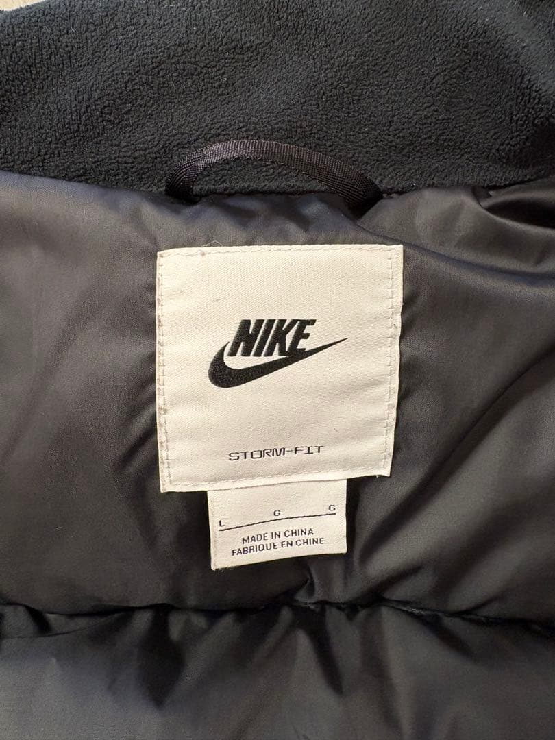 早い者勝ち！NIKE STORM-FIT ダウンベスト