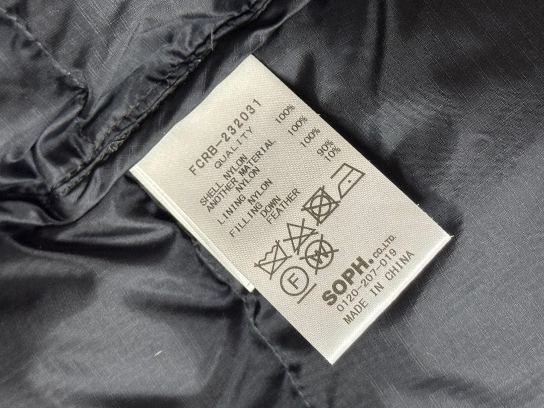 キ*ン様 SOPH. × F.C.Real Bristol ダウンベスト　サイズ