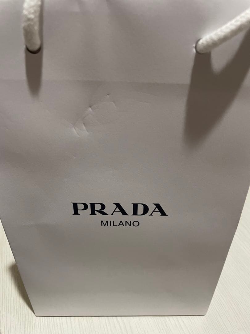 PRADA ピンク サフィアーノレザー 二つ折り財布