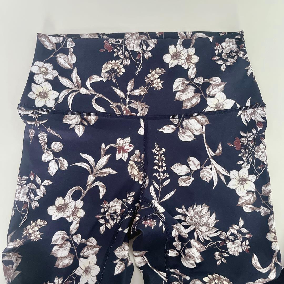 ★美品★ SUKALA スカーラ　ボタニカル　ヨガウェア　上下セット
