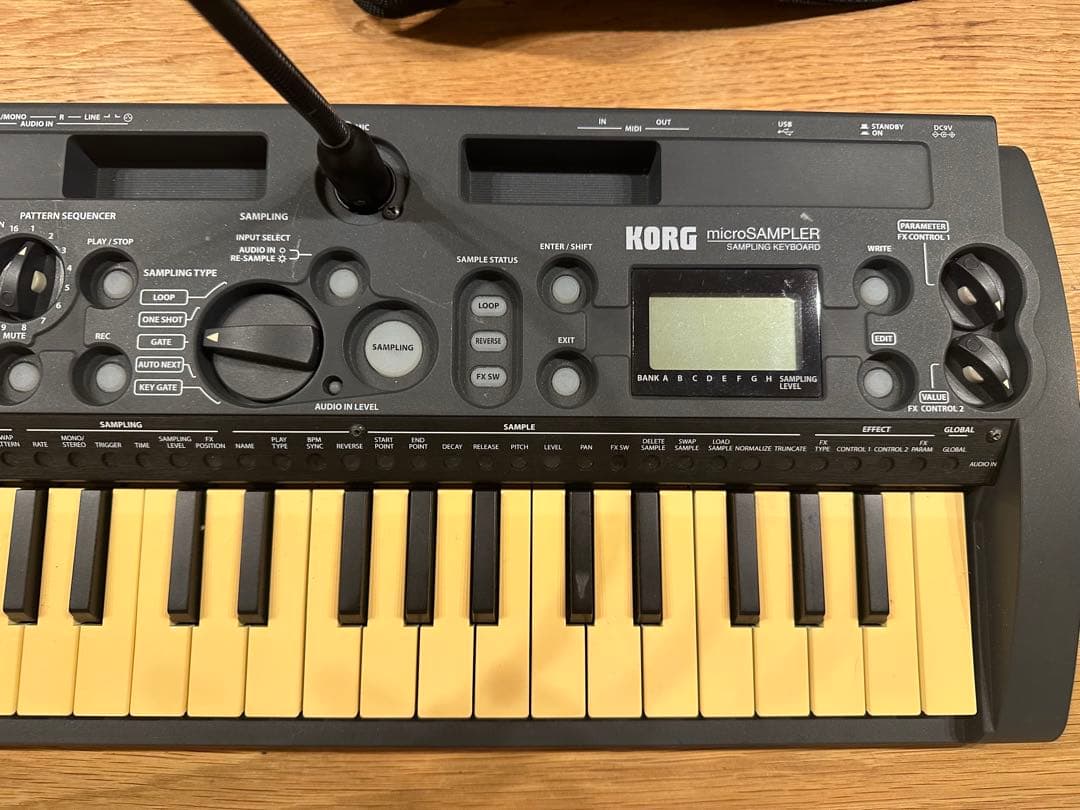 KORG microSAMPLER サンプリングシンセサイザー