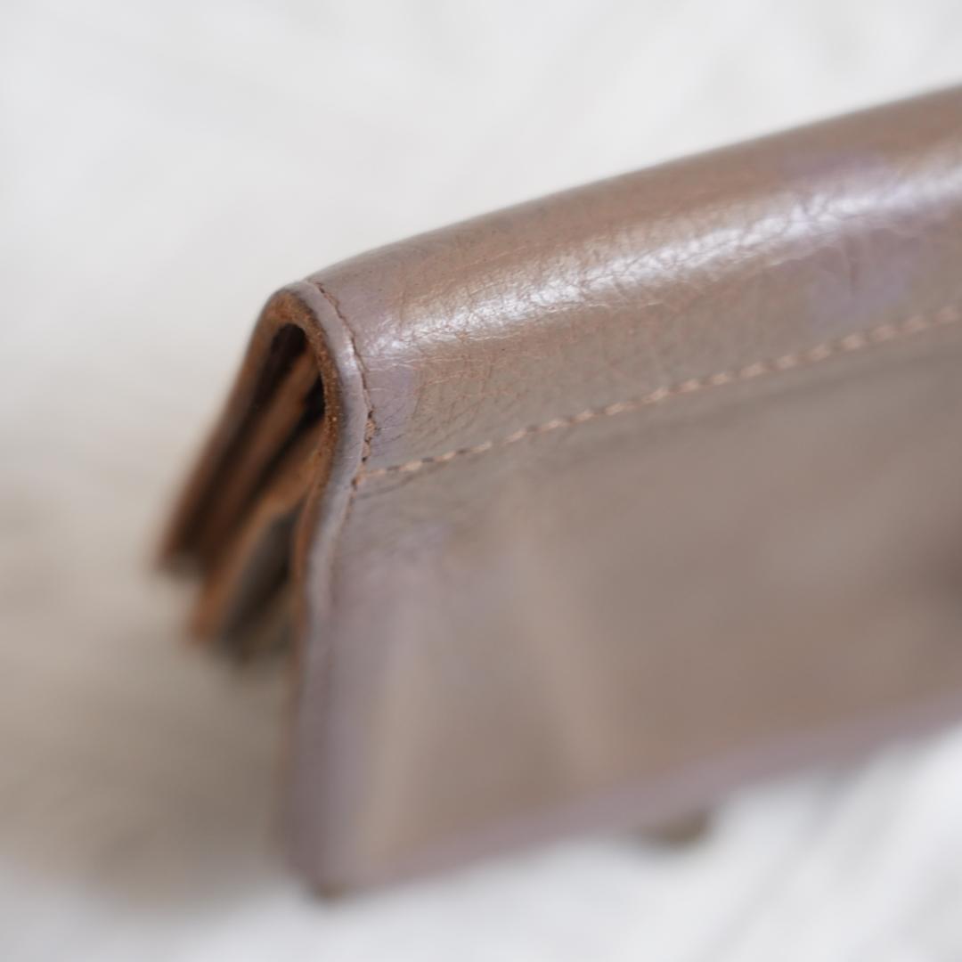 イルビゾンテ　IL BISONTE がま口ウォレット　二つ折り財布　コンパクト