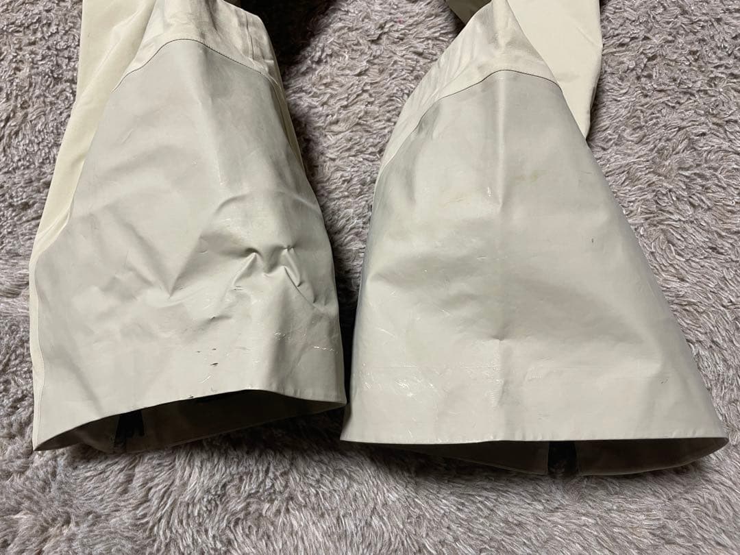 BURTON AK457 BIB ベージュ