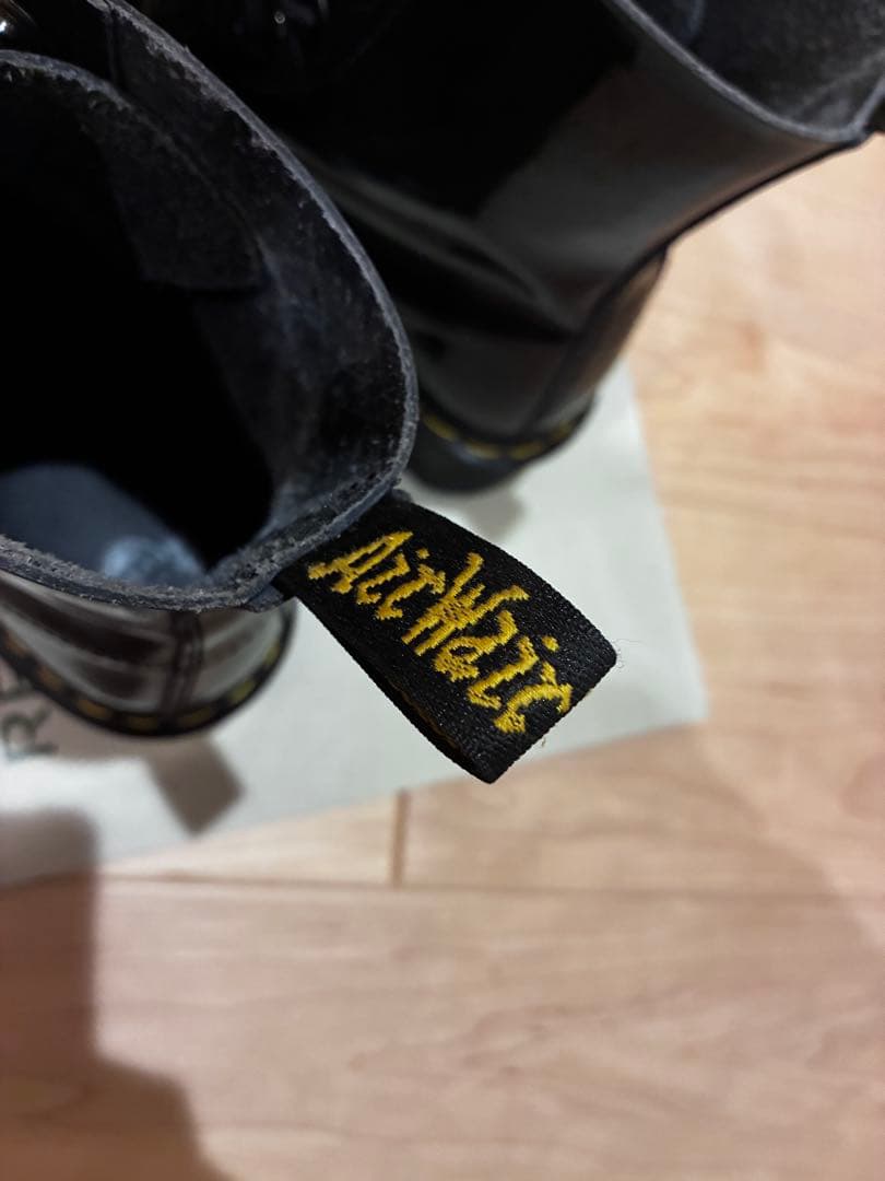 Dr.Martens MOLLY ドクターマーチンUK5 サテンシューレス