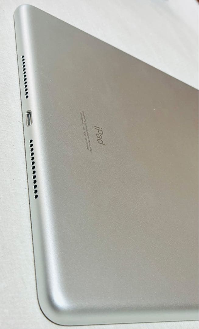 T*t様 Apple iPad 第9世代 10.2 Wi-Fiモデル 64GB