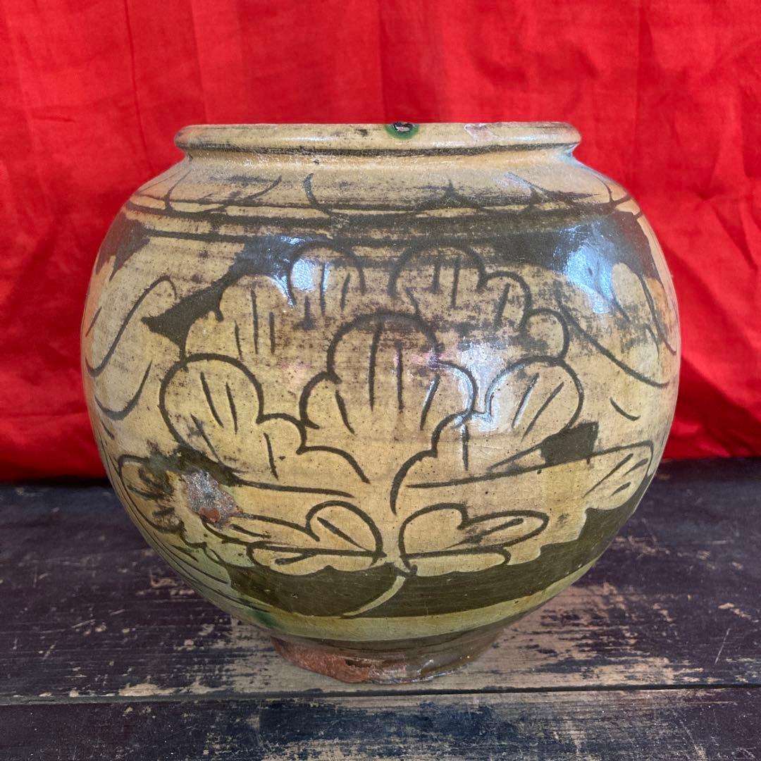 中国　磁州窯　小壺　草花図