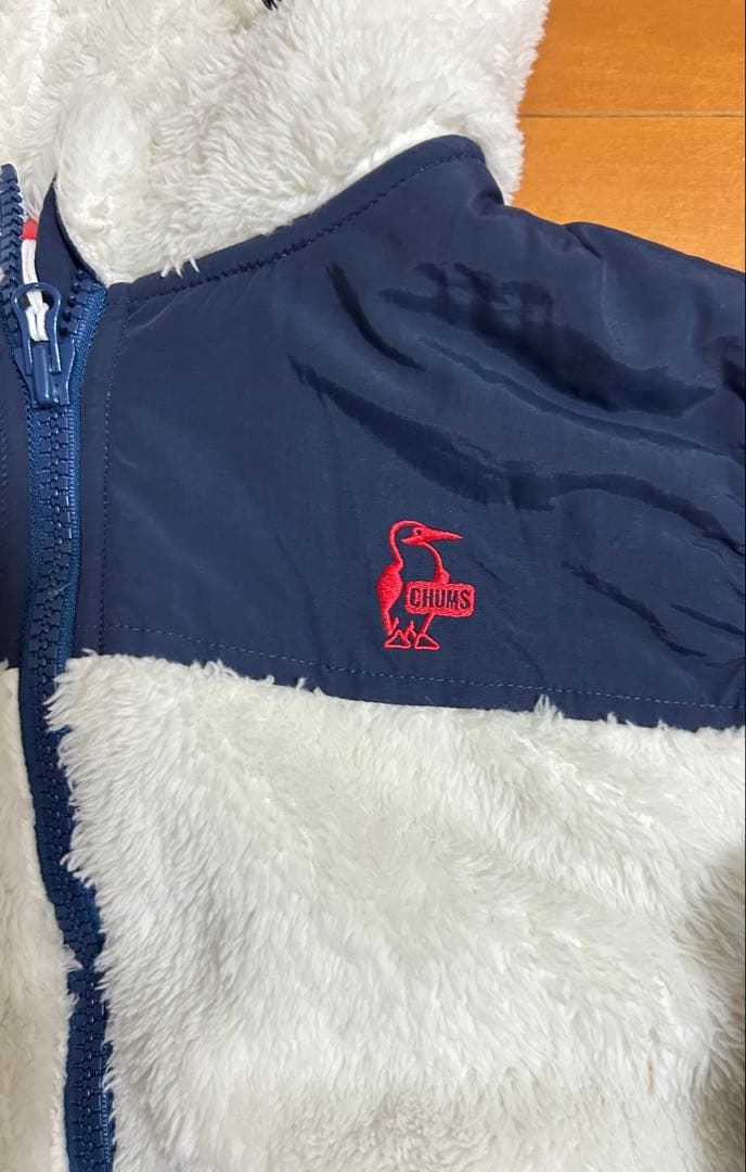 CHUMSのふわふわジャケット
