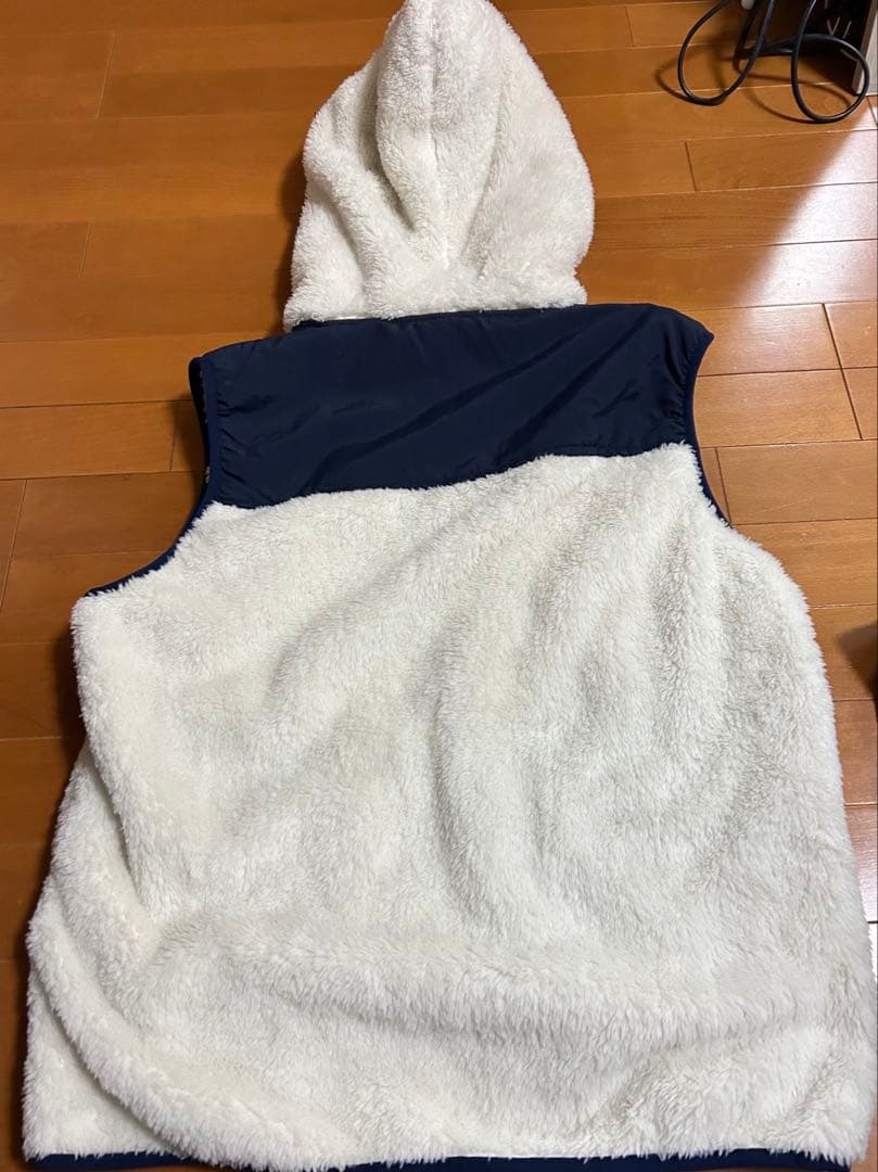 CHUMSのふわふわジャケット