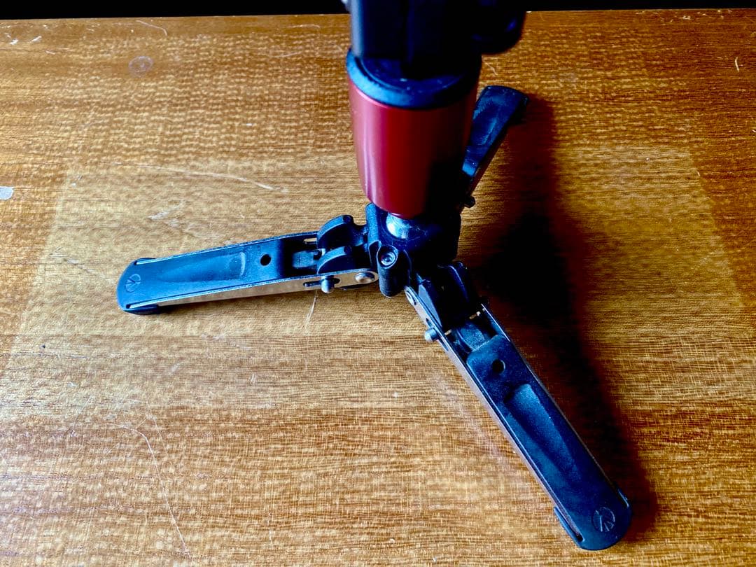 Manfrotto マンフロットフルードビデオ一脚 雲台付 561BHDV-1