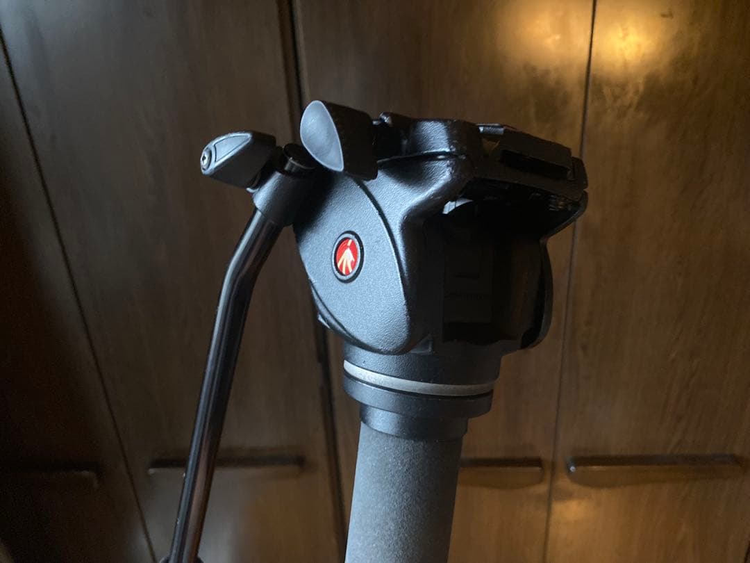 Manfrotto マンフロットフルードビデオ一脚 雲台付 561BHDV-1