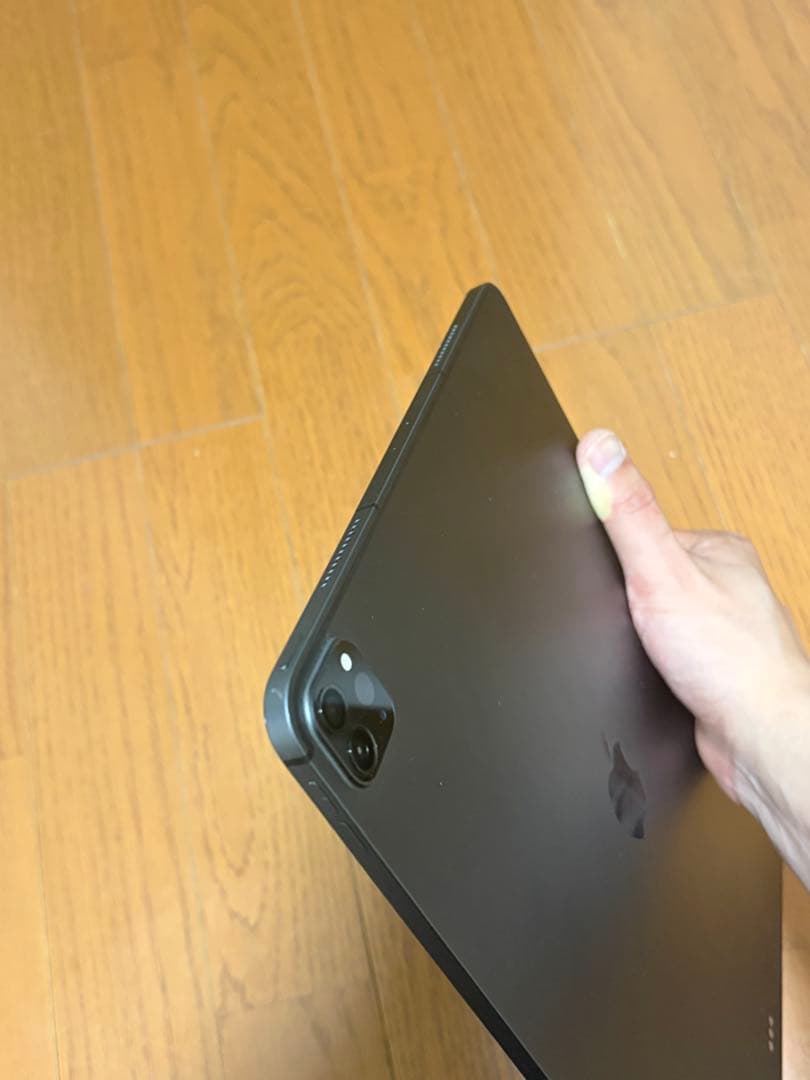 美品 iPad Pro 第5世代 12.9インチ 1TB セルラー版 M1