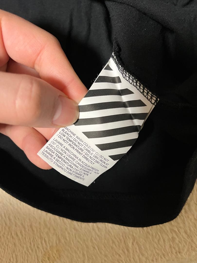 off-white ロンT