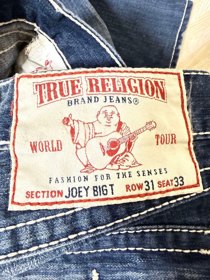 TRUE RELIGION デニム　ROW 31 SEAT 33
