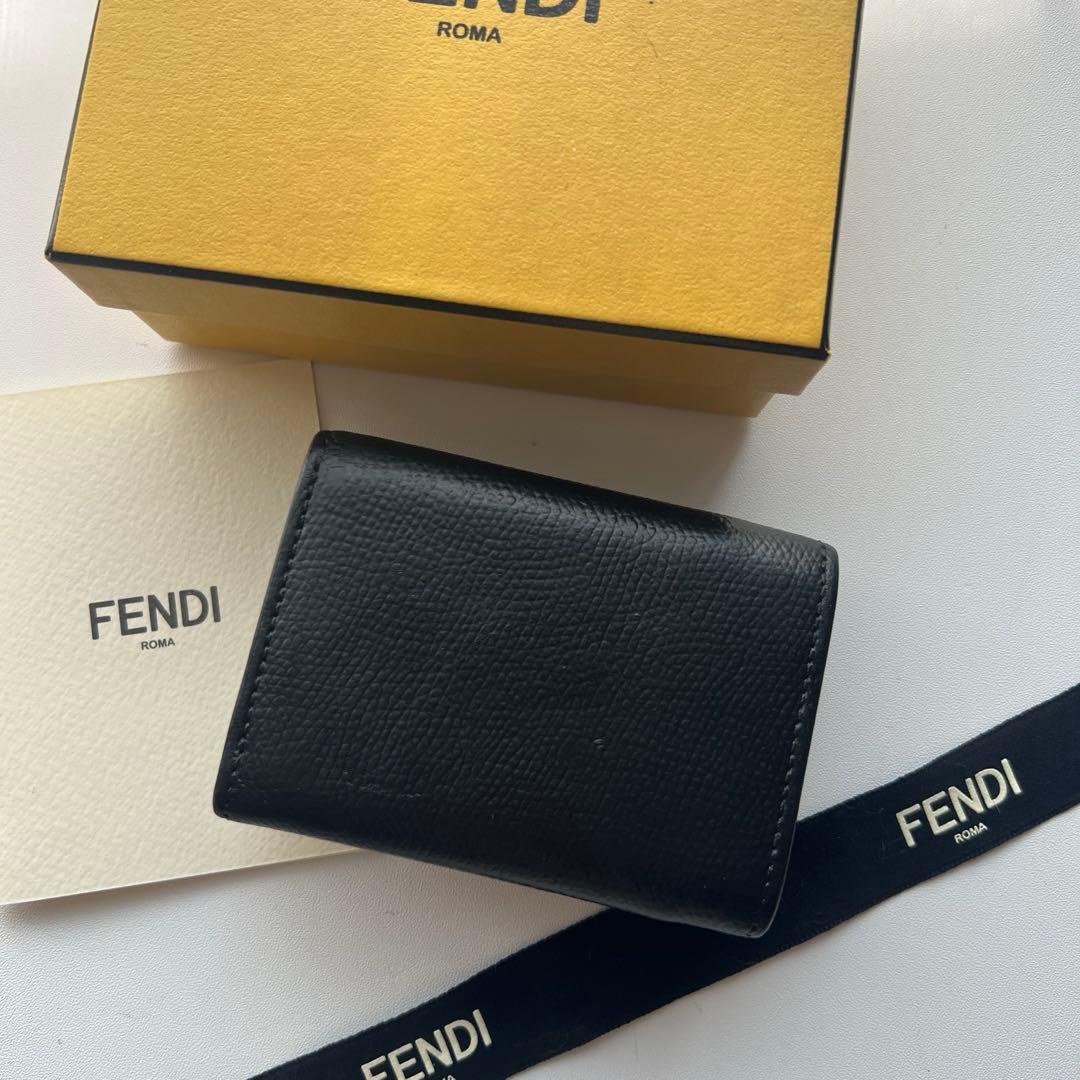 209 極上美品 FENDI フェンディ エフイズ 3つ折り財布