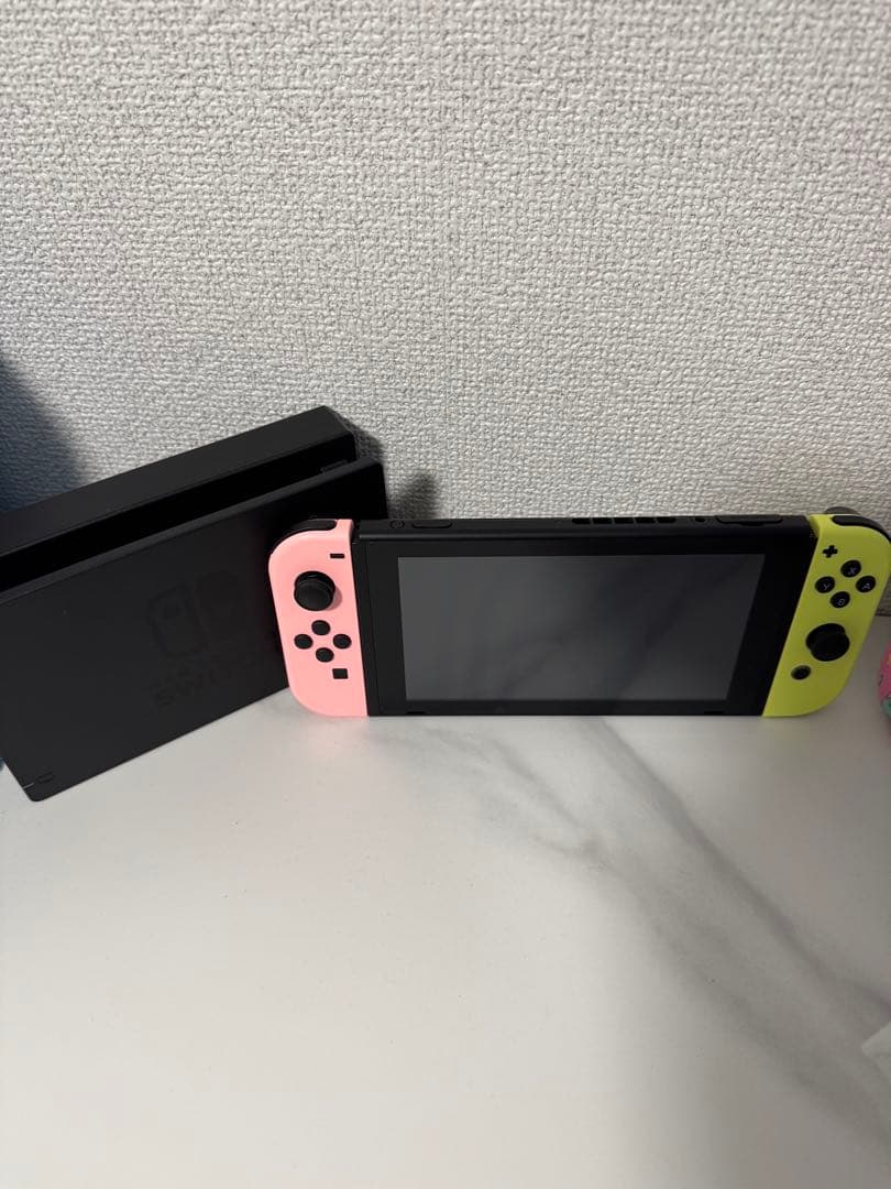 Nintendo Switch 本体 Joy-Con×4 カセット×4