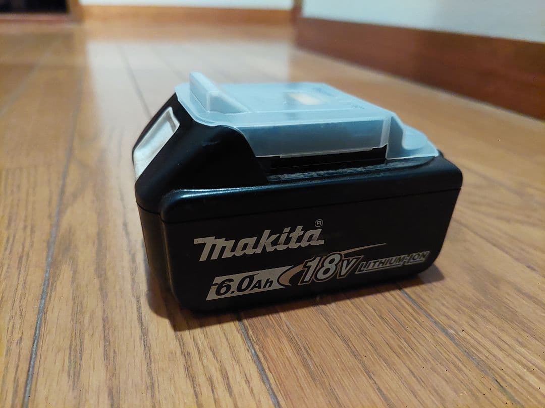 マキタ CL181FD 18V 充電式ハンディクリーナー