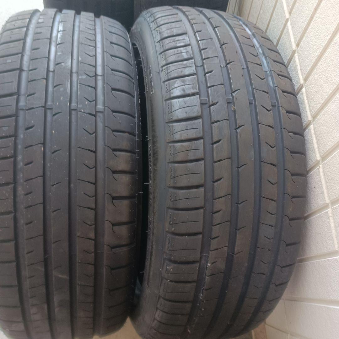 Nereus SAILFISH NS601 215/45R18 4本 未使用