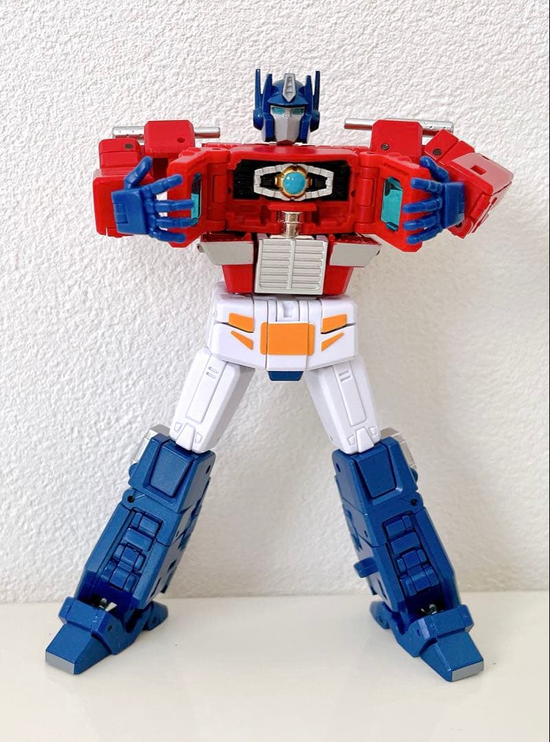 【非正規】 トランスフォーマー G1 コンボイ (オプティマスプライム)っぽい人