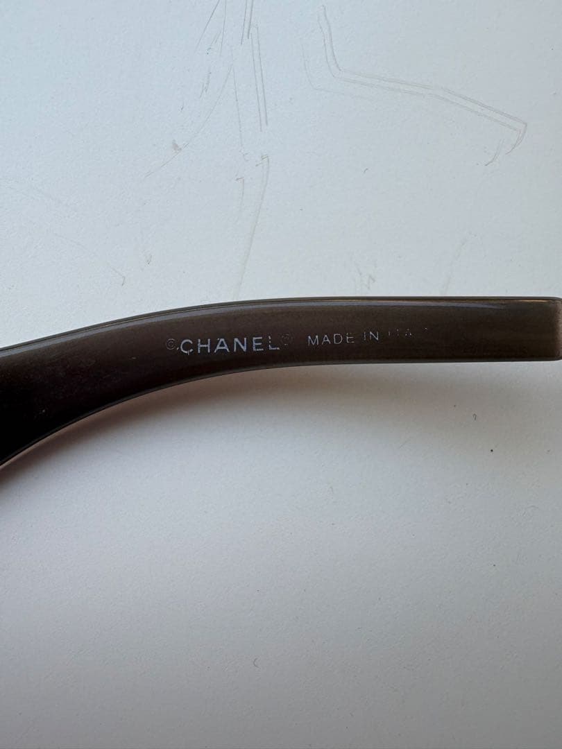 CHANEL ブラウン キャットアイ サングラス