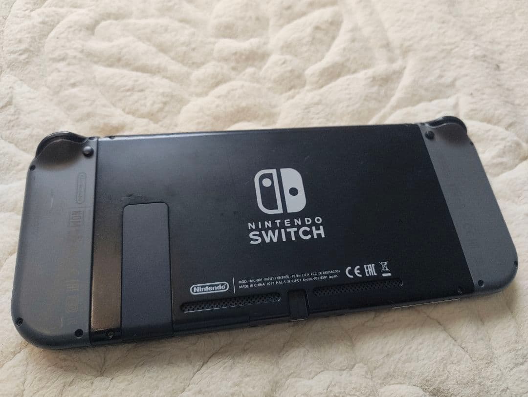 【期間限定で値引き中】Nintendo Switch（グレー）　本体