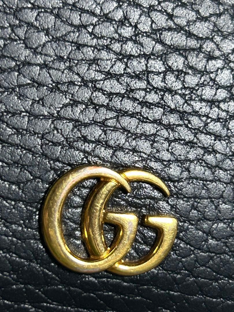 GUCCI ブラック 二つ折り財布