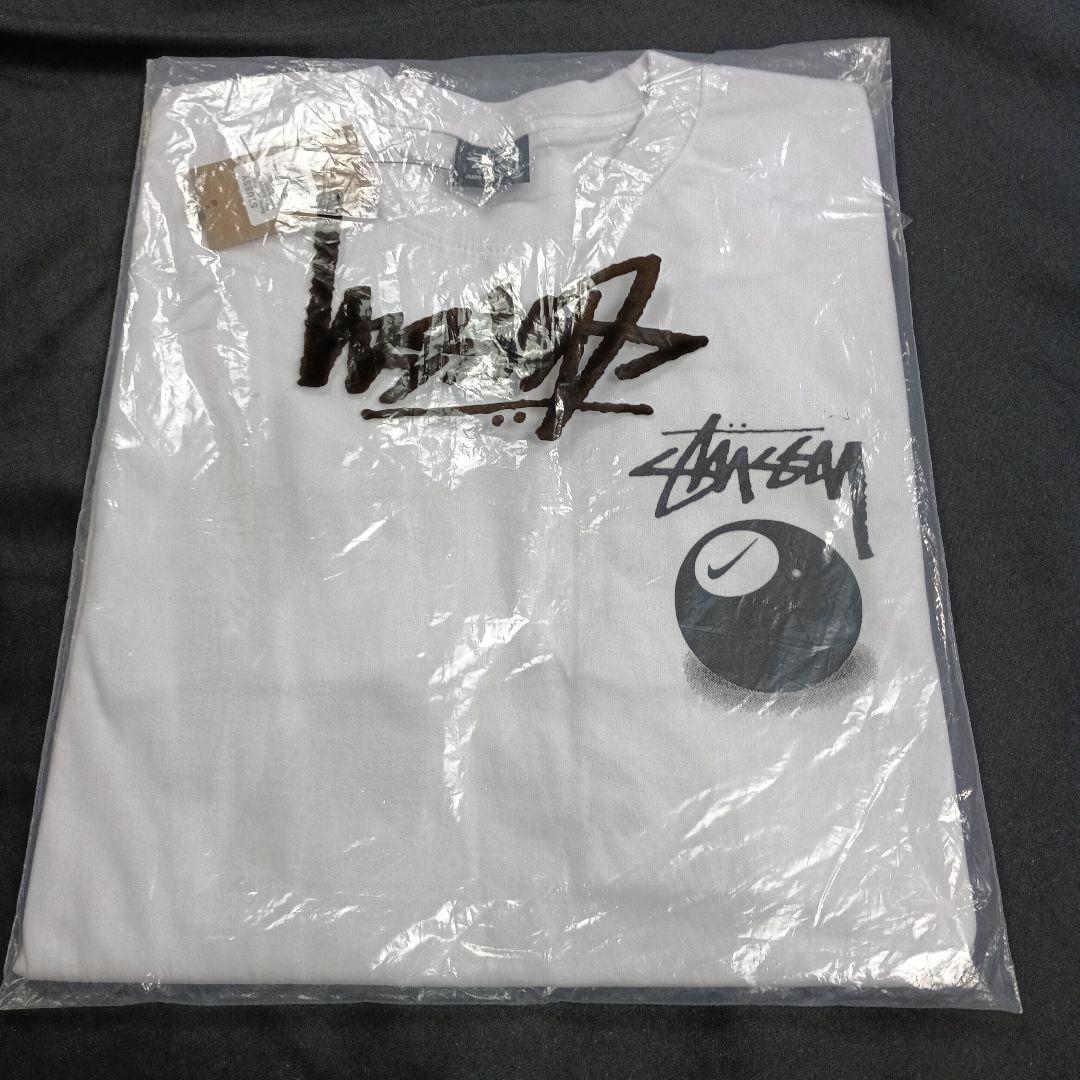 stussy×NIKEコラボTシャツ8ボールバックロゴ