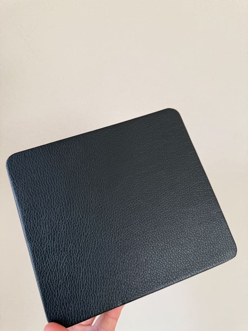 The Silent Soulのレザー製サングラスボックス