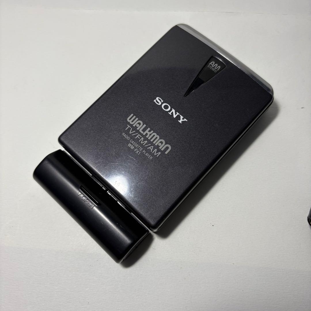 通電確認 SONY ラジオ機能付き カセットウォークマン WM-FX1