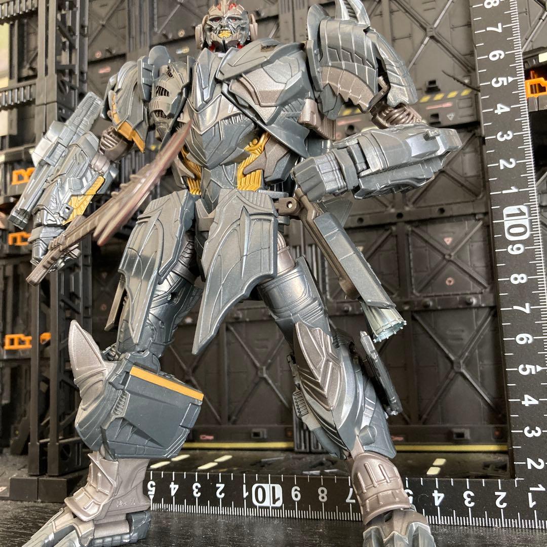 メガトロン トランスフォーマー　最後の騎士王　海外版　ハズブロ