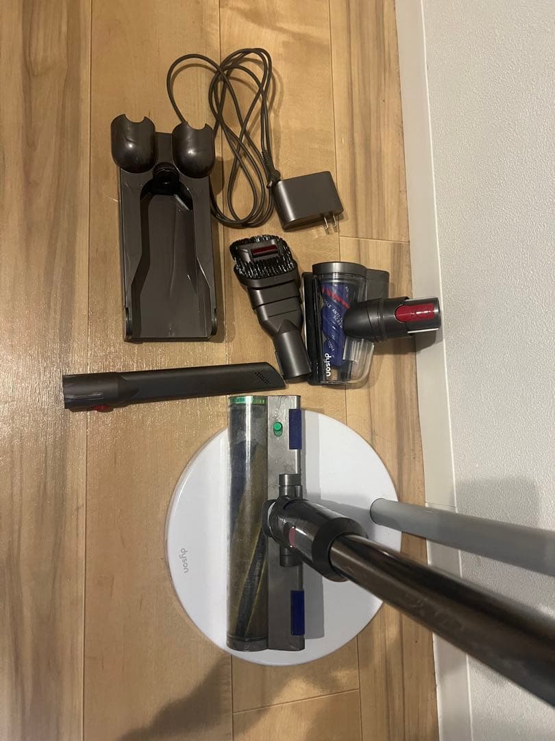 Dyson V12 SV20 ジャンク スタンド付 バッテリー新品