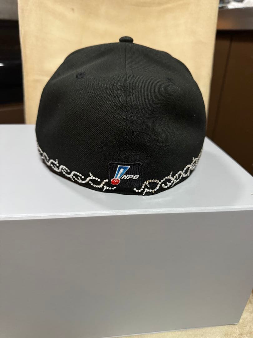 Couture worldwide new era cap (平本蓮着用)