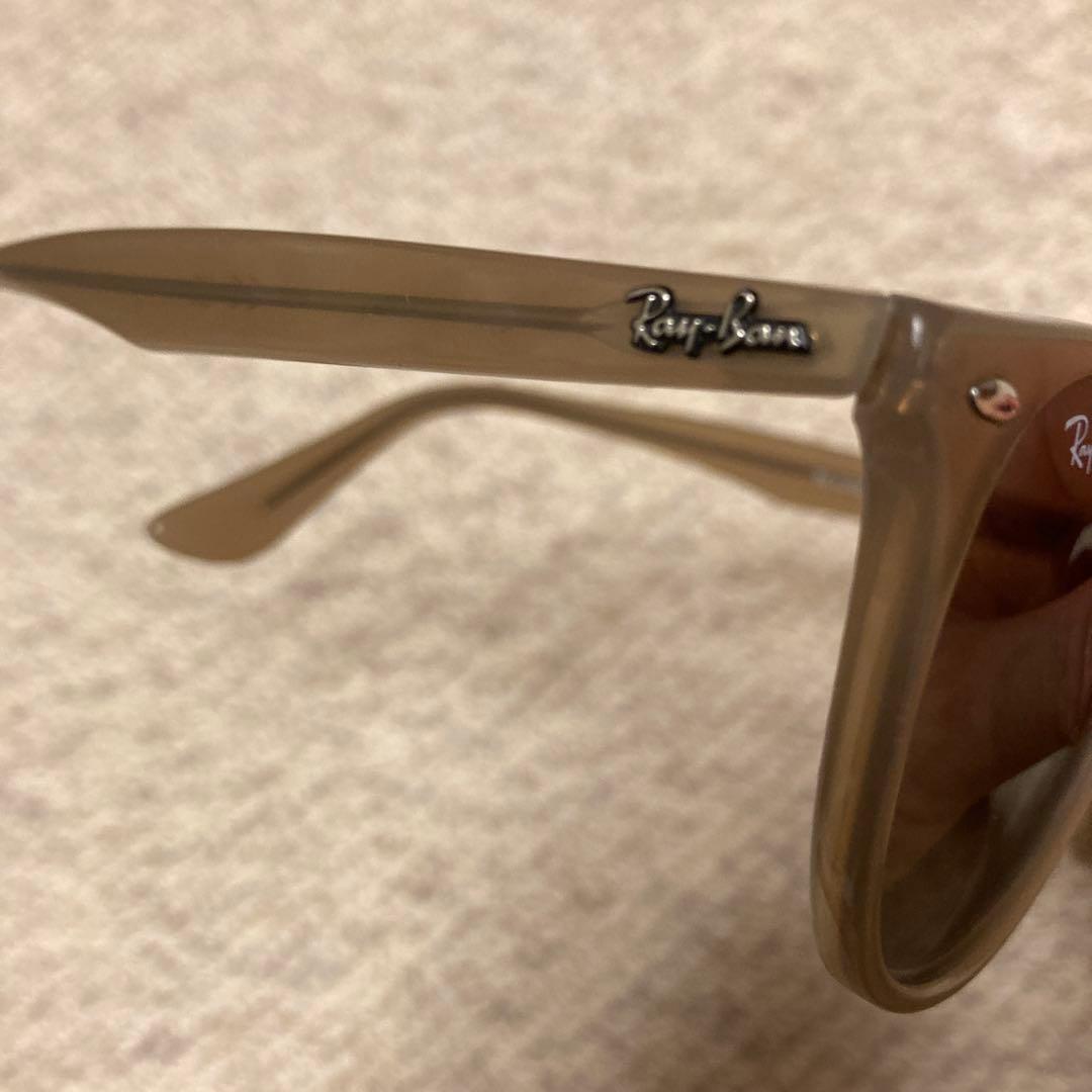 Ray-Ban サングラス形：ボストン　男女兼用イタリア製