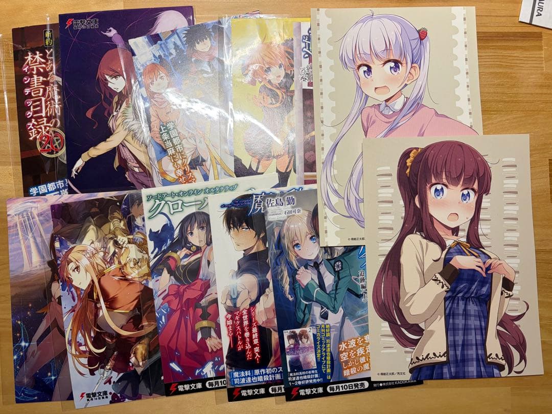 響*様 【大量まとめ売り】ライトノベル・漫画セット／電撃文庫・西尾維新ほか