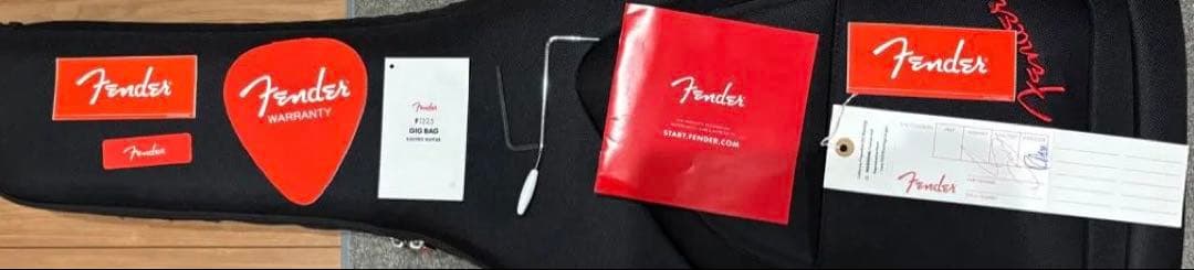 なつみ様Fender player stratocasterHSSケースなし特価
