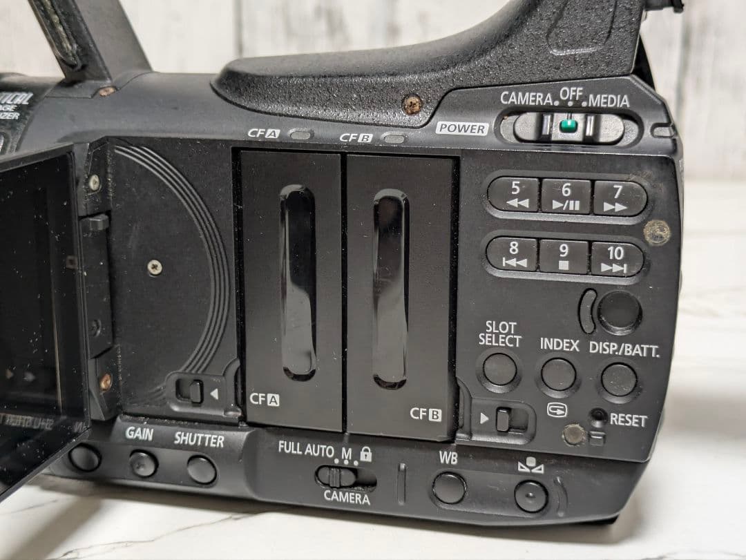 Canon　XF105