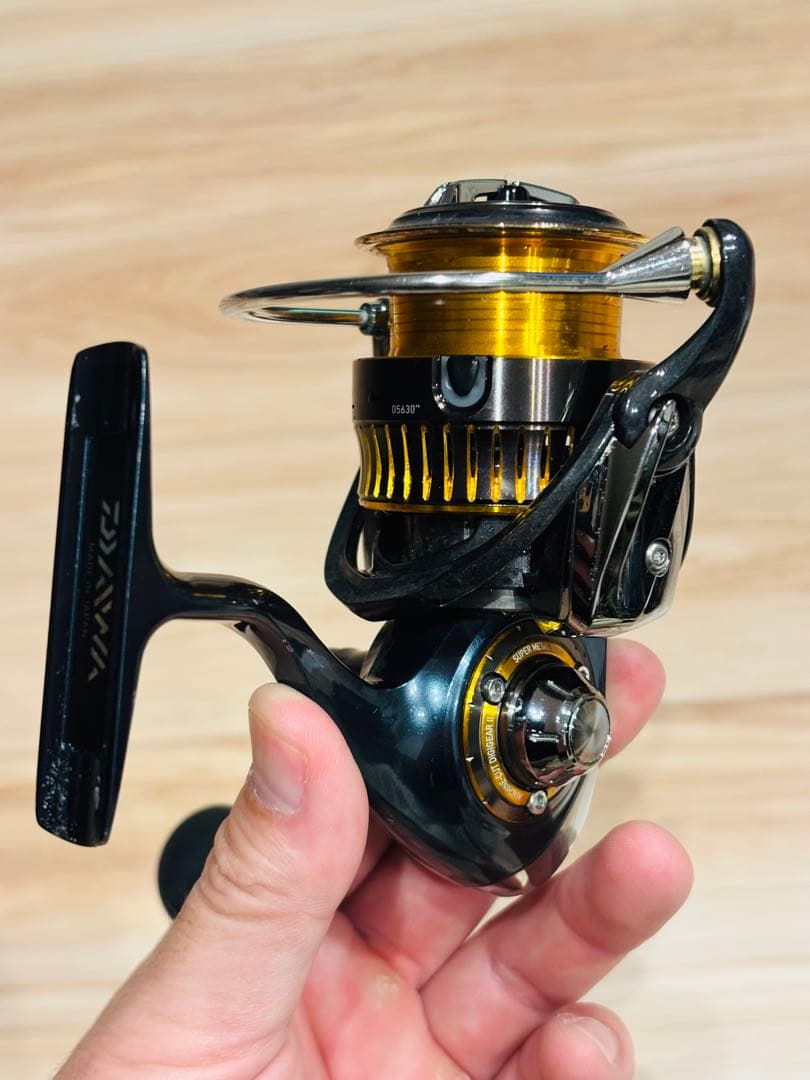 Daiwa Certate 2510PE-H スピニングリール