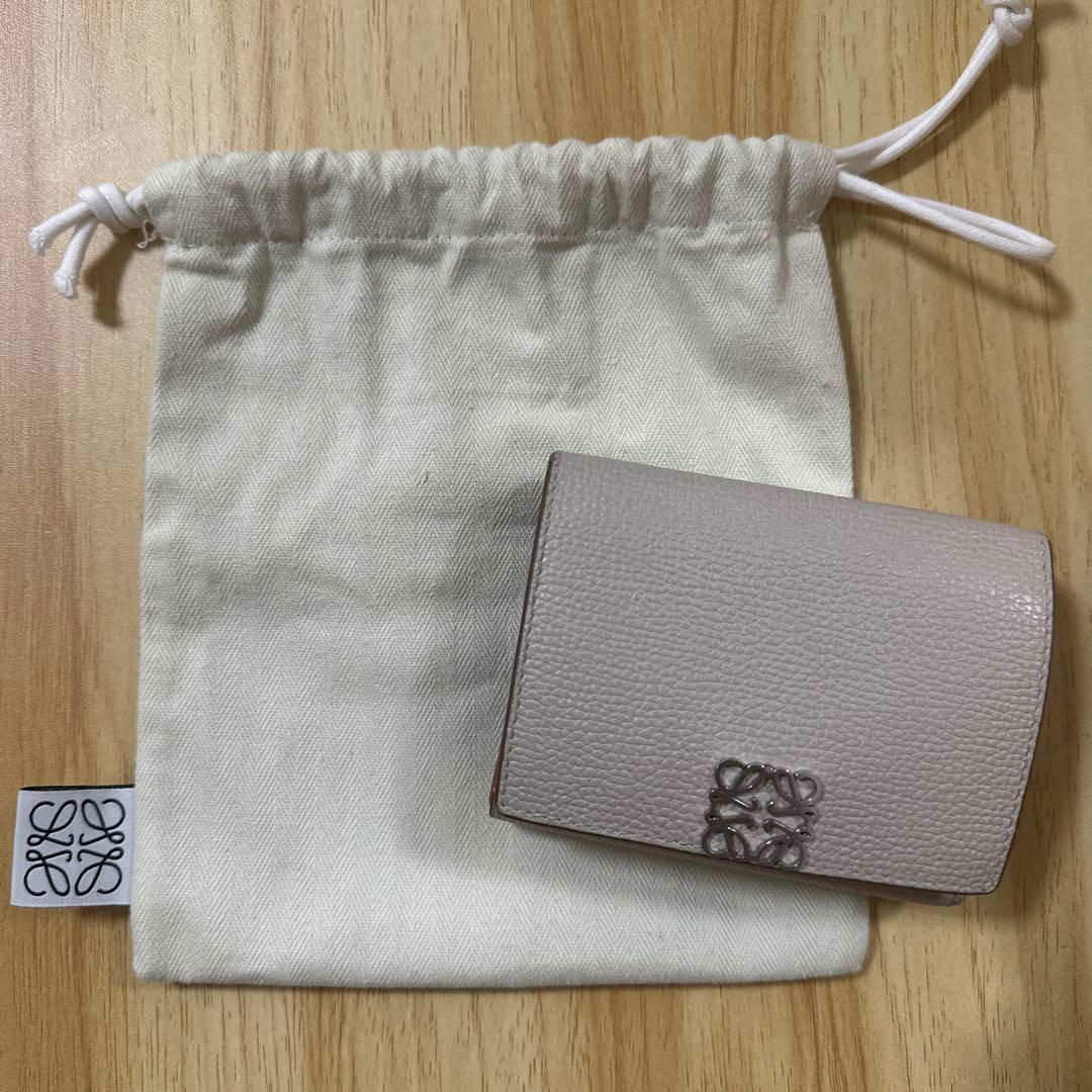 LOEWE 三つ折り財布 ライトグレー