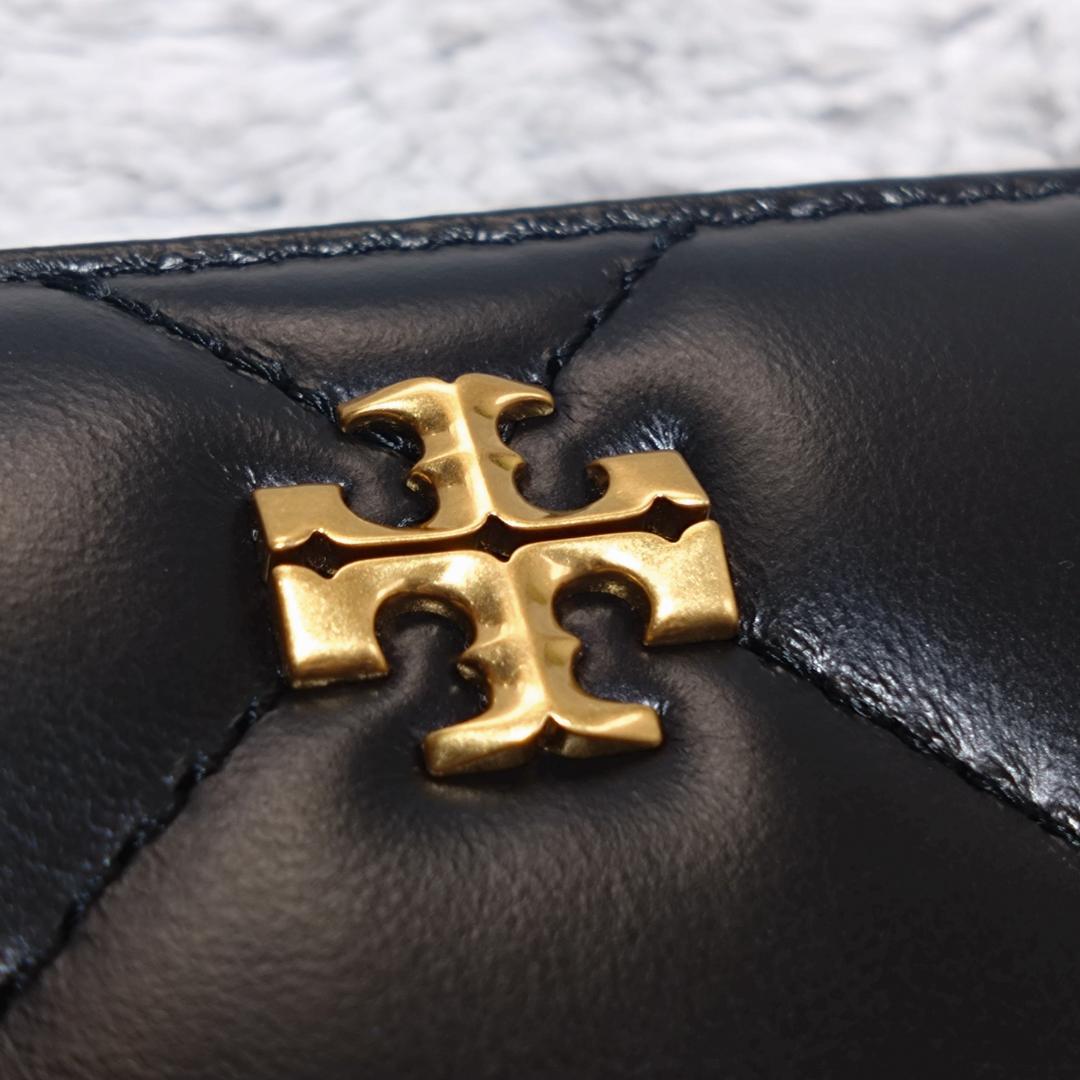 トリーバーチTORYBURCH　ブラックレザー ダイヤモンドキルト　財布　レザー