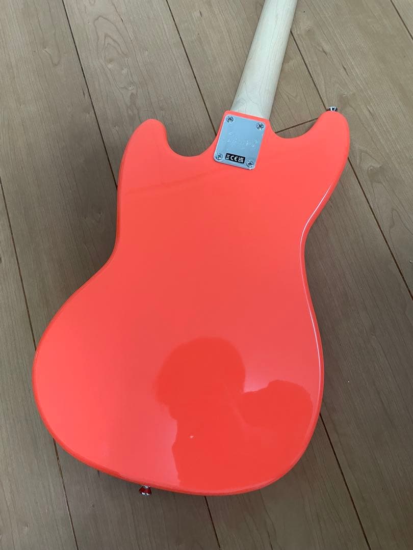 squier Bronco bass ベース
