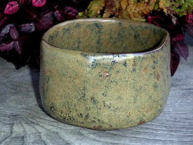 ♥灰釉　六角　茶碗　在銘　骨董品