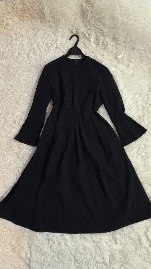 美品☆Ballsey ストレッチタフタ ボックスタックワンピース　ネイビー　34