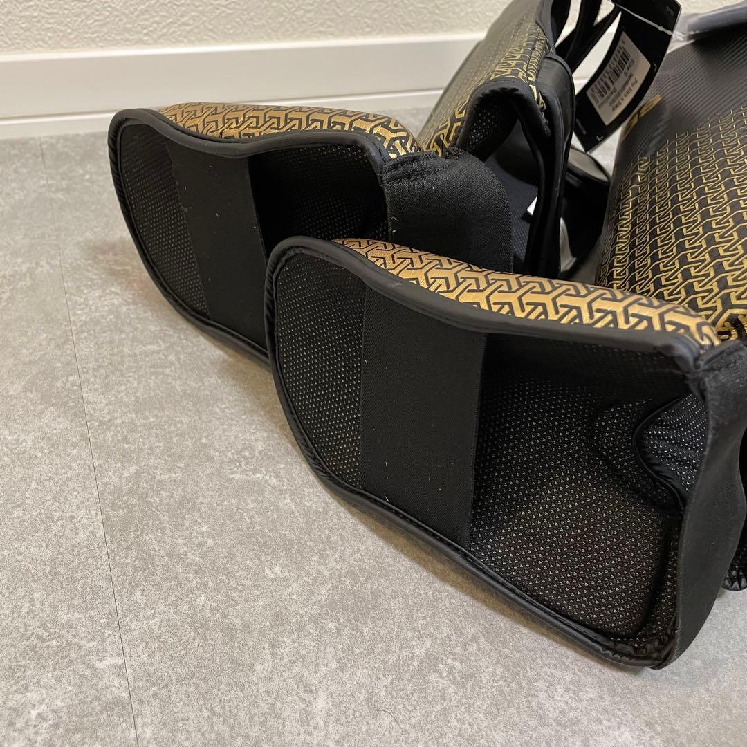 adidas キックボクシング　レッグガード　レガース