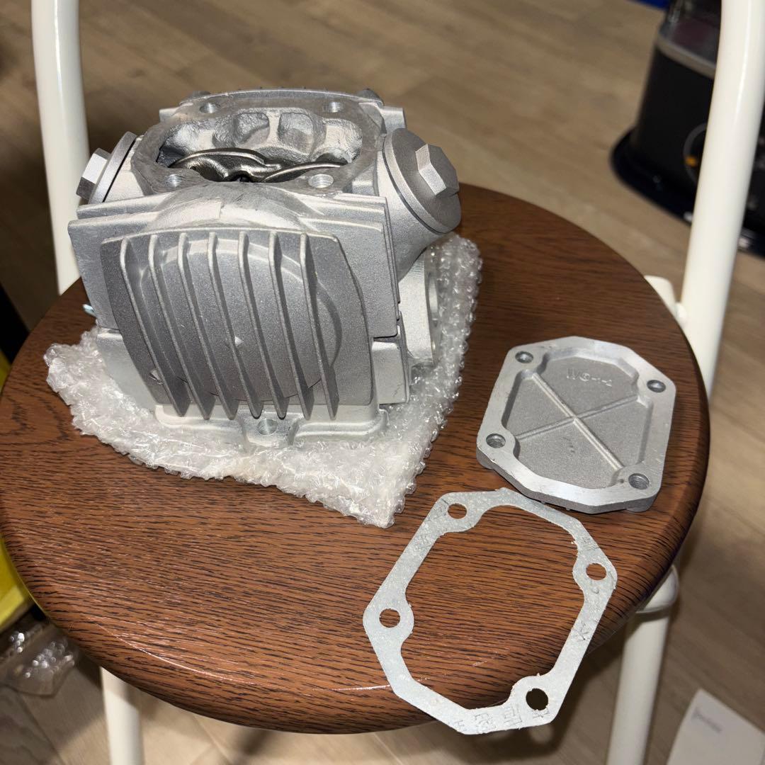 スーパーカブ　アルミ シリンダーヘッド 冷却フィン付き